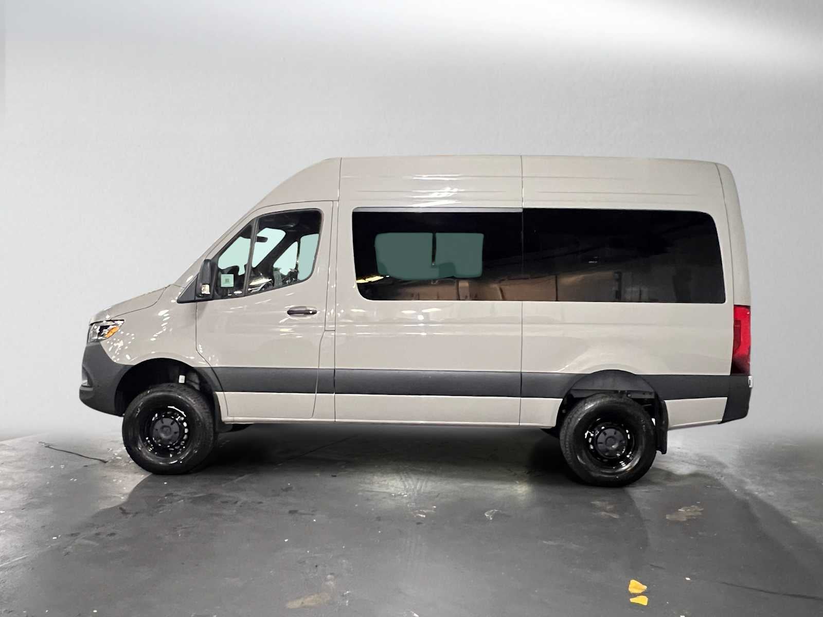 2026 Mercedes-Benz Sprinter Passenger 2500 Standard Roof I4 Diesel HO 144 AWD