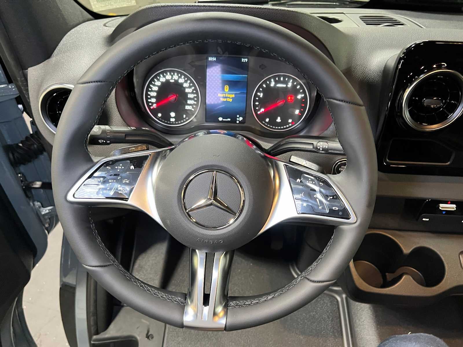 2026 Mercedes-Benz Sprinter Passenger 2500 Standard Roof I4 Diesel HO 144 AWD