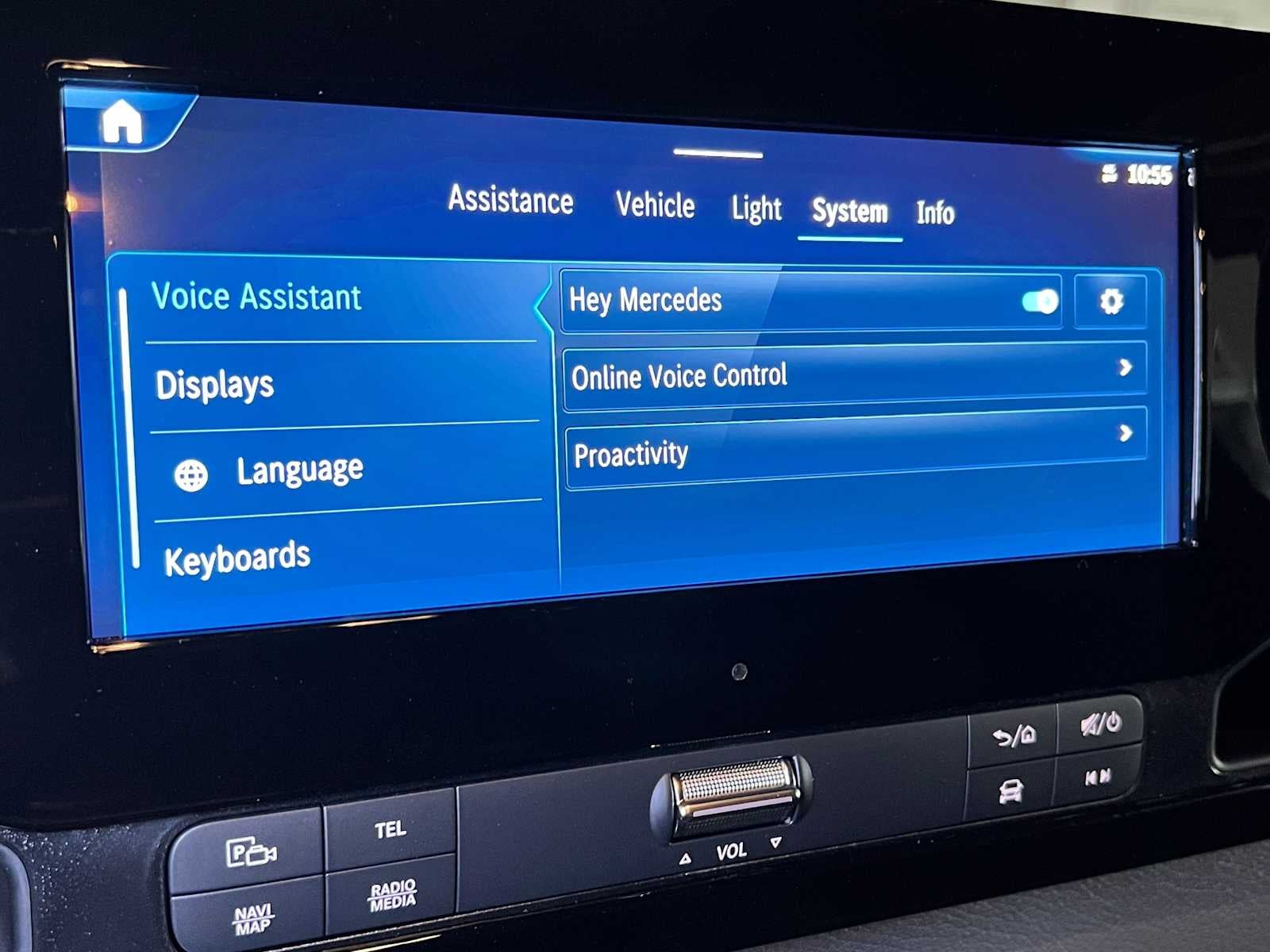 2026 Mercedes-Benz Sprinter Passenger 2500 Standard Roof I4 Diesel HO 144 AWD