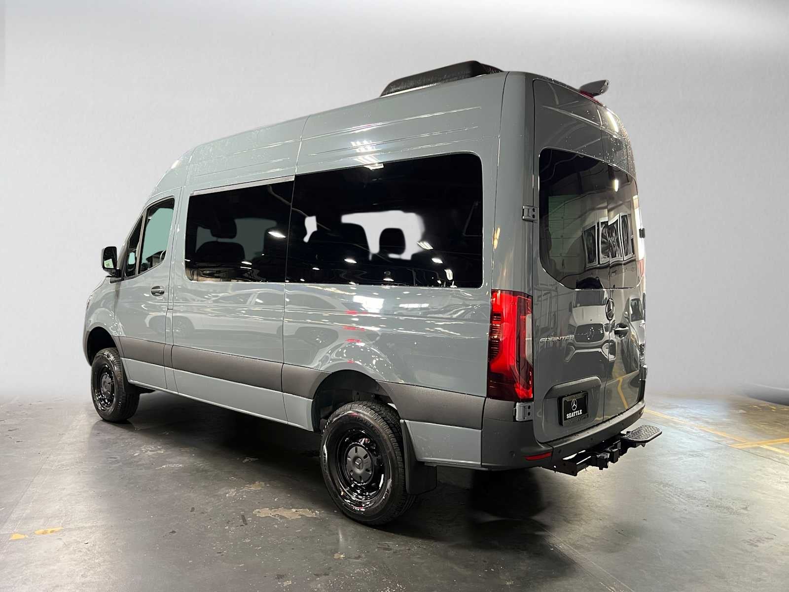 2026 Mercedes-Benz Sprinter Passenger 2500 Standard Roof I4 Diesel HO 144 AWD