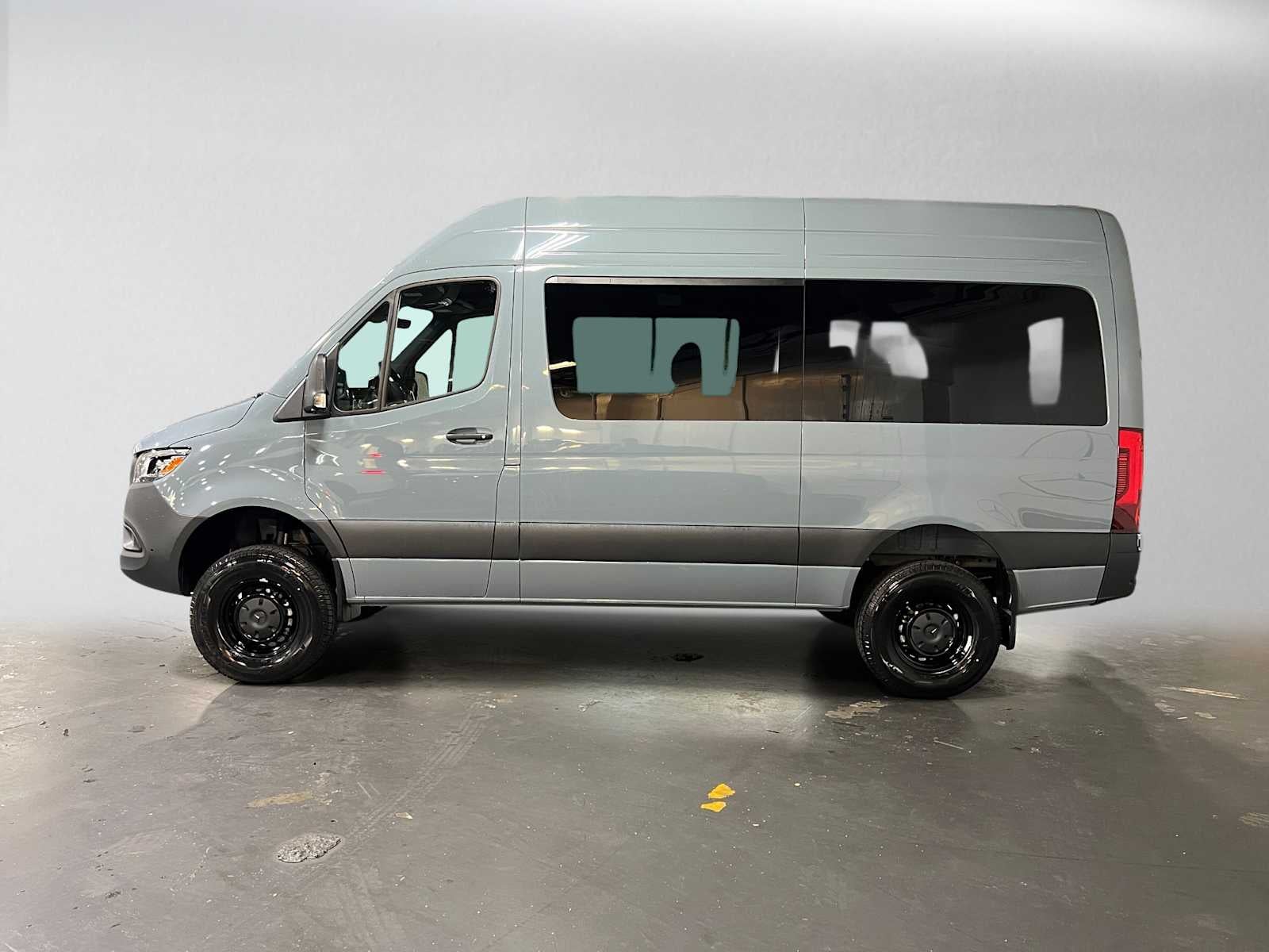 2026 Mercedes-Benz Sprinter Passenger 2500 Standard Roof I4 Diesel HO 144 AWD
