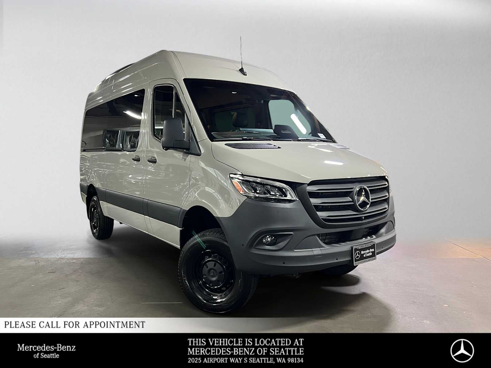 2026 Mercedes-Benz Sprinter Passenger 2500 Standard Roof I4 Diesel HO 144 AWD