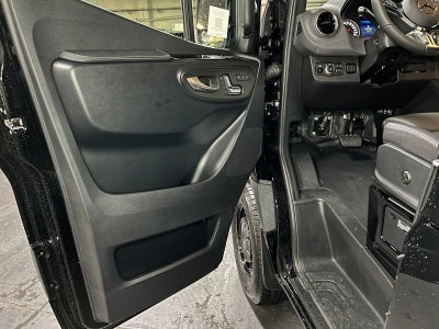 2026 Mercedes-Benz Sprinter Passenger Van 2500 Standard Roof I4 Diesel HO 144 AWD