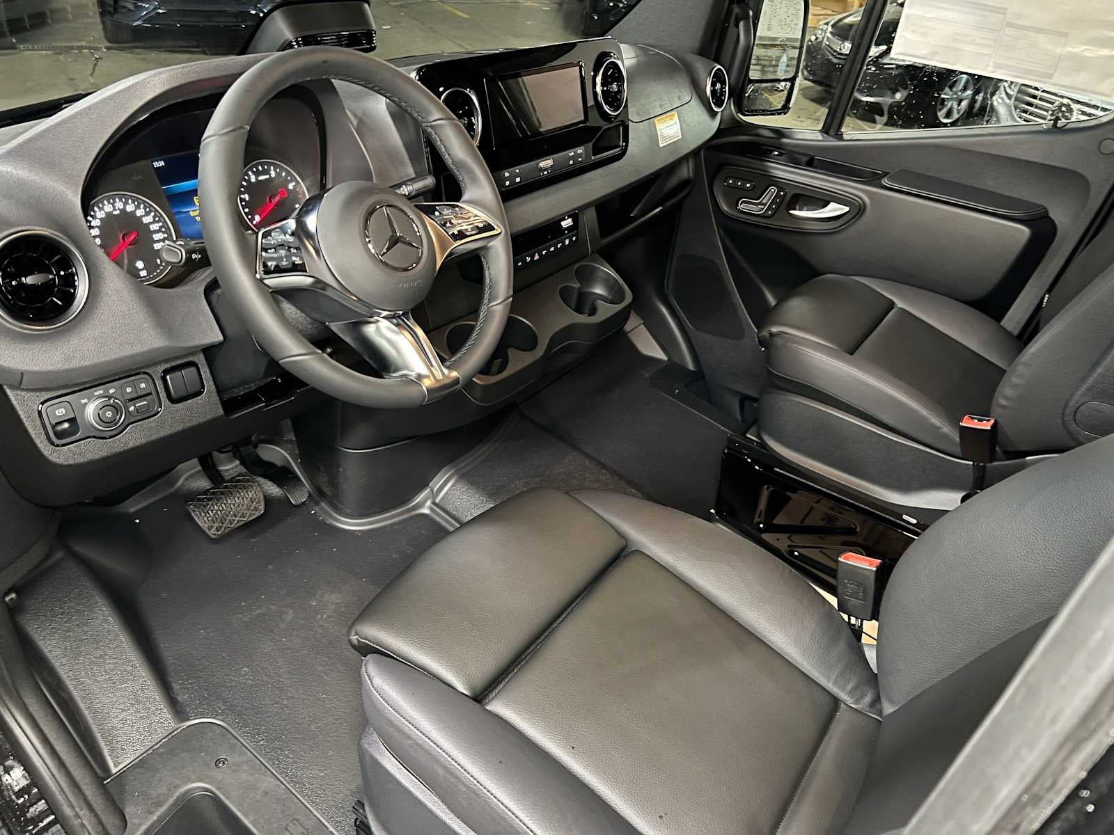 2026 Mercedes-Benz Sprinter Passenger Van 2500 Standard Roof I4 Diesel HO 144 AWD