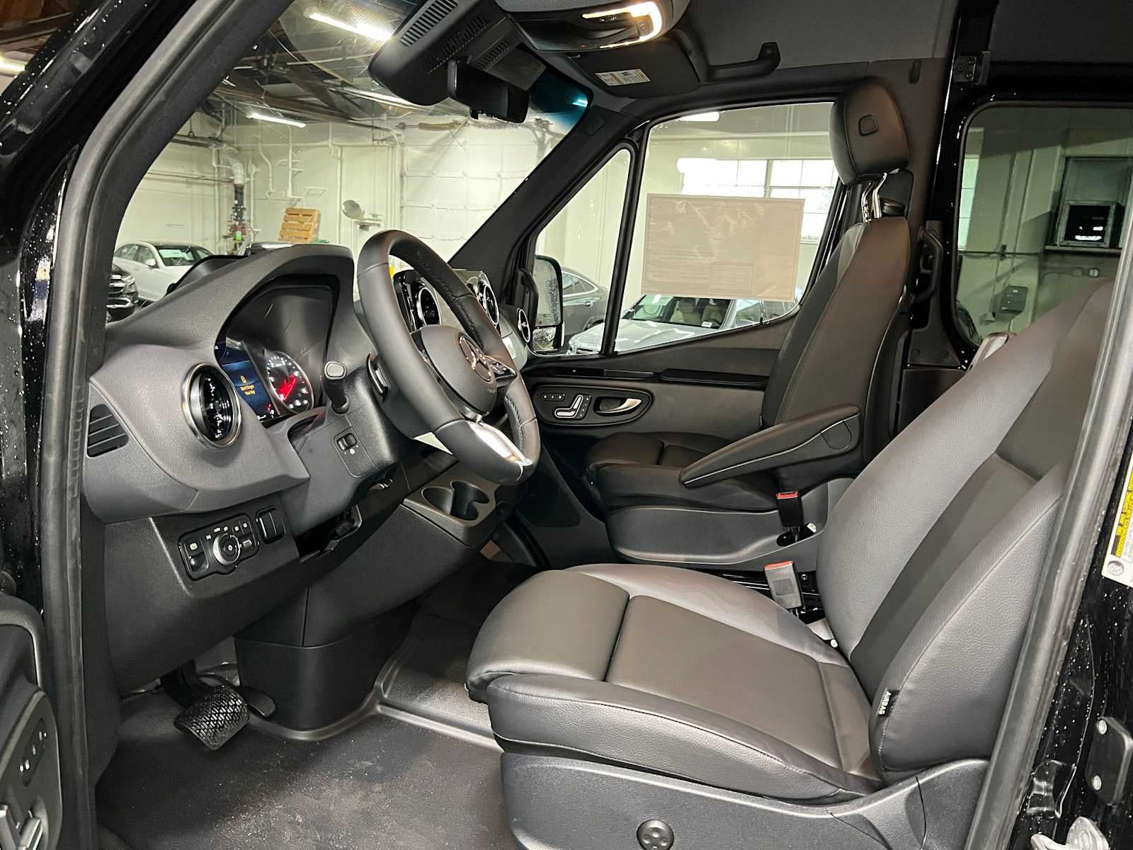 2026 Mercedes-Benz Sprinter Passenger Van 2500 Standard Roof I4 Diesel HO 144 AWD