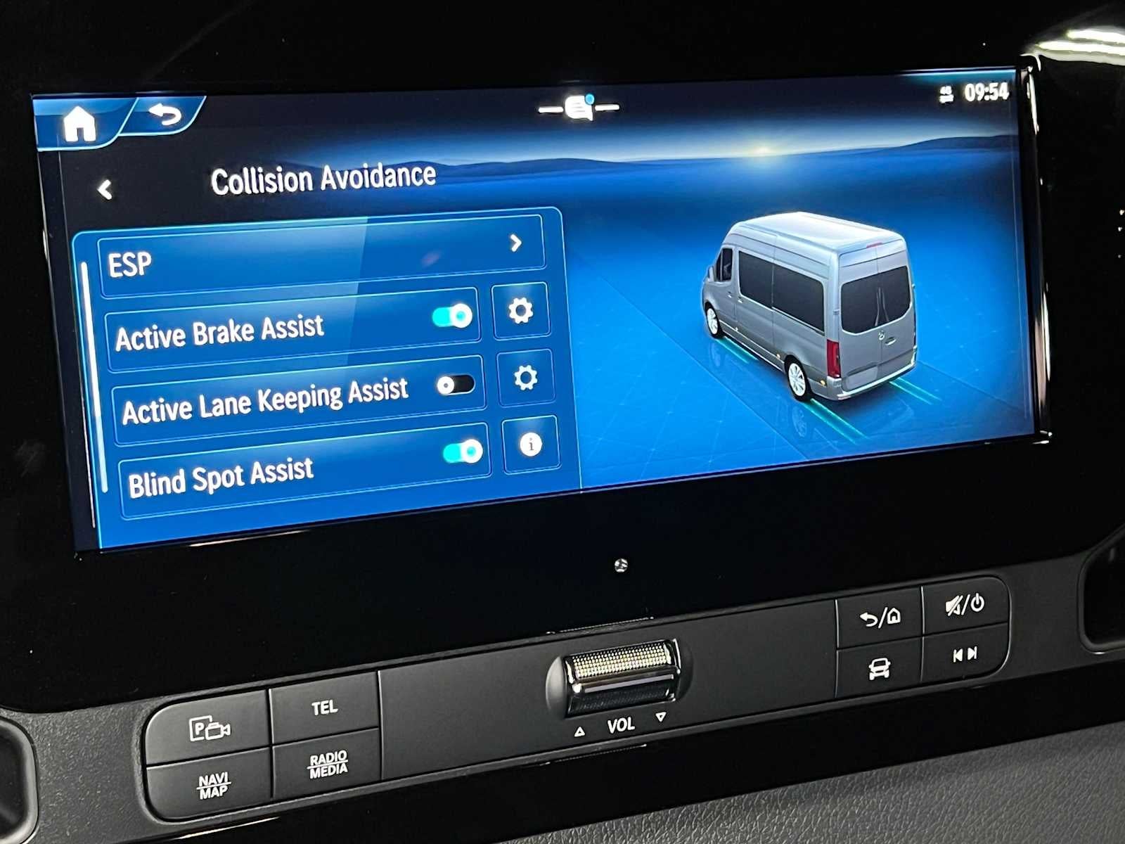 2026 Mercedes-Benz Sprinter Passenger Van 2500 Standard Roof I4 Diesel HO 144 AWD