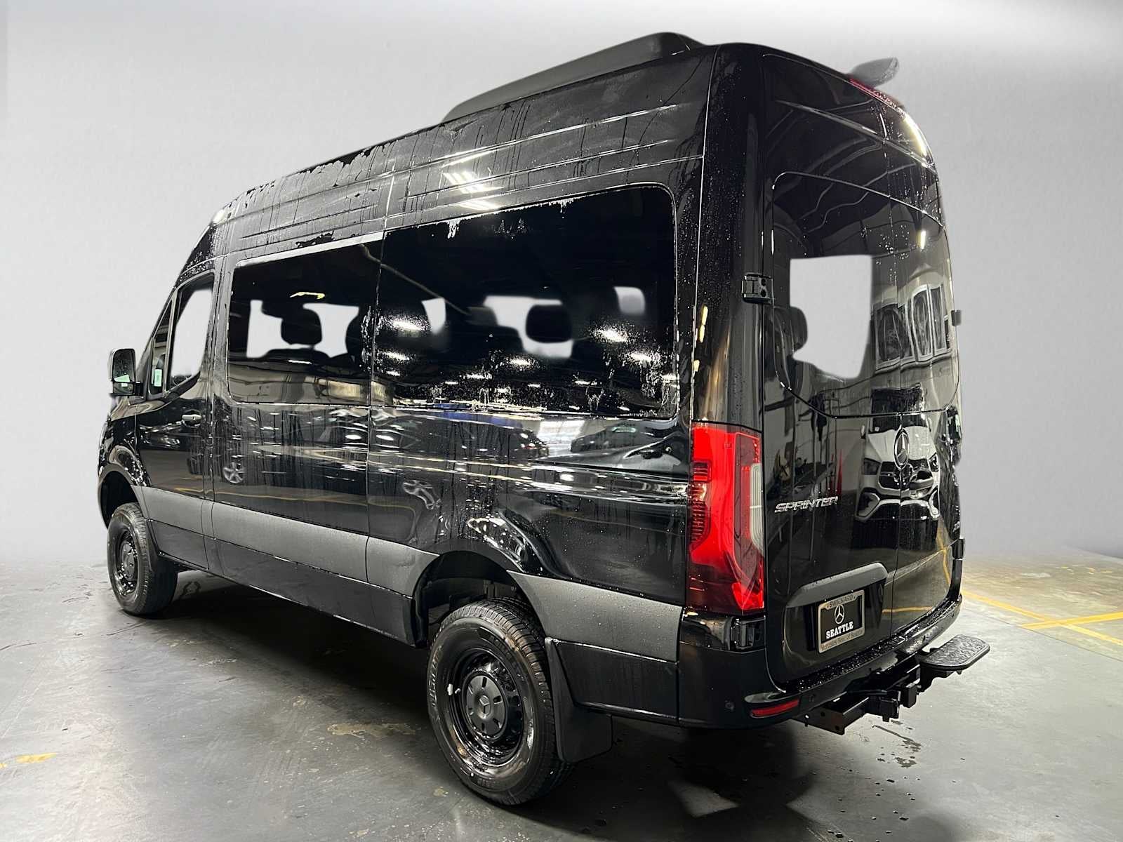 2026 Mercedes-Benz Sprinter Passenger Van 2500 Standard Roof I4 Diesel HO 144 AWD