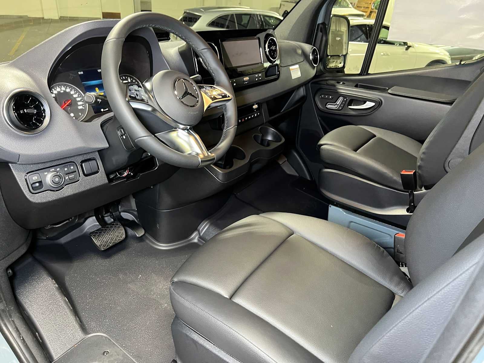 2026 Mercedes-Benz Sprinter Passenger Van 2500 Standard Roof I4 Diesel HO 144 AWD