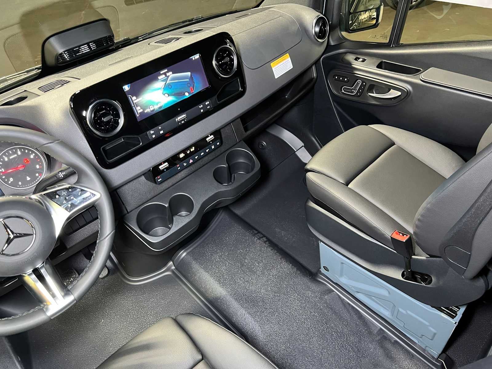 2026 Mercedes-Benz Sprinter Passenger Van 2500 Standard Roof I4 Diesel HO 144 AWD