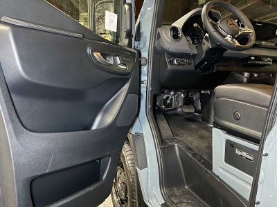 2026 Mercedes-Benz Sprinter Passenger 2500 Standard Roof I4 Diesel HO 144 AWD