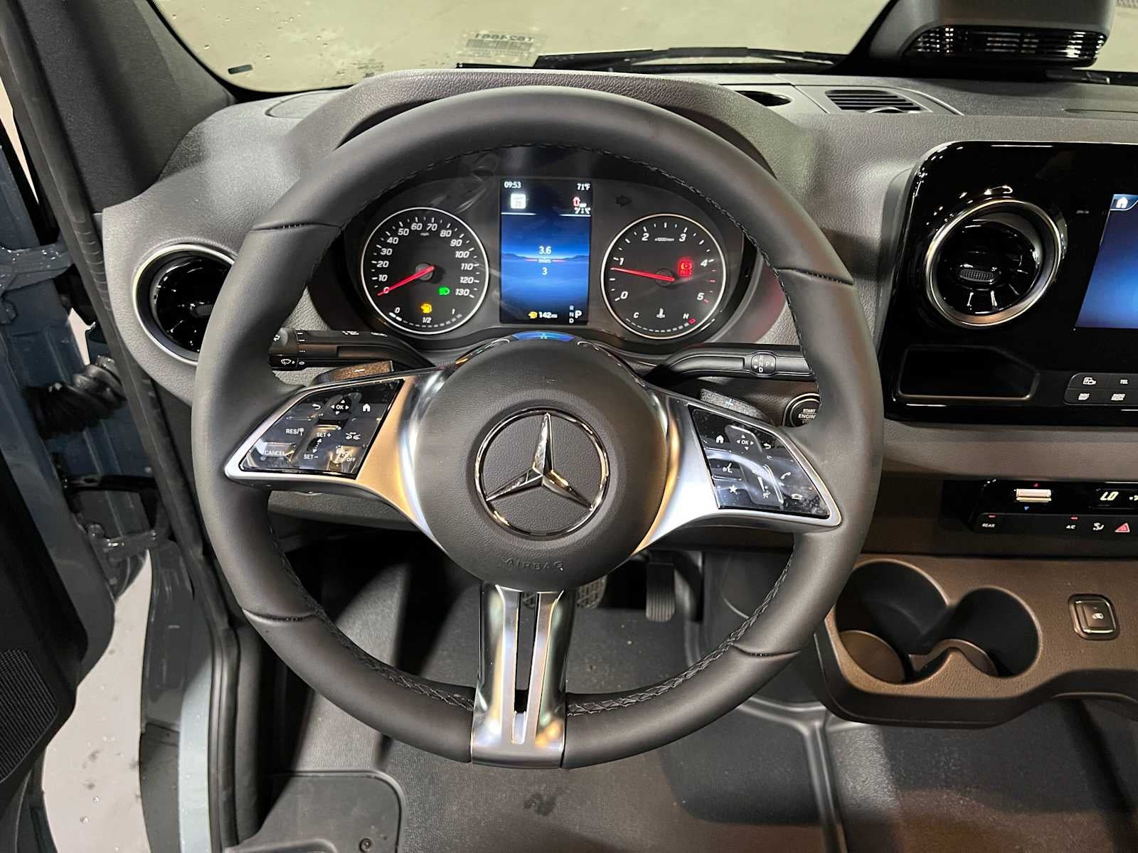 2026 Mercedes-Benz Sprinter Passenger 2500 Standard Roof I4 Diesel HO 144 AWD
