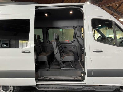 2025 Mercedes-Benz Sprinter Passenger Van 2500 Standard Roof I4 Diesel HO 144 AWD