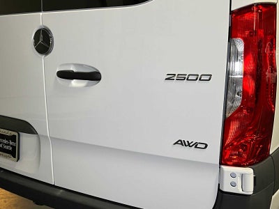 2025 Mercedes-Benz Sprinter Passenger Van 2500 Standard Roof I4 Diesel HO 144 AWD