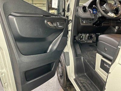 2026 Mercedes-Benz Sprinter Passenger Van 2500 Standard Roof I4 Diesel HO 144 AWD