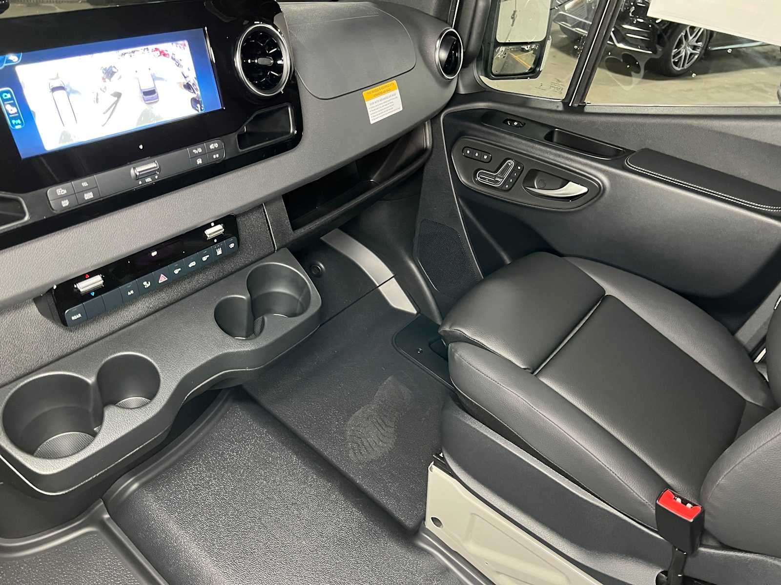 2026 Mercedes-Benz Sprinter Passenger Van 2500 Standard Roof I4 Diesel HO 144 AWD
