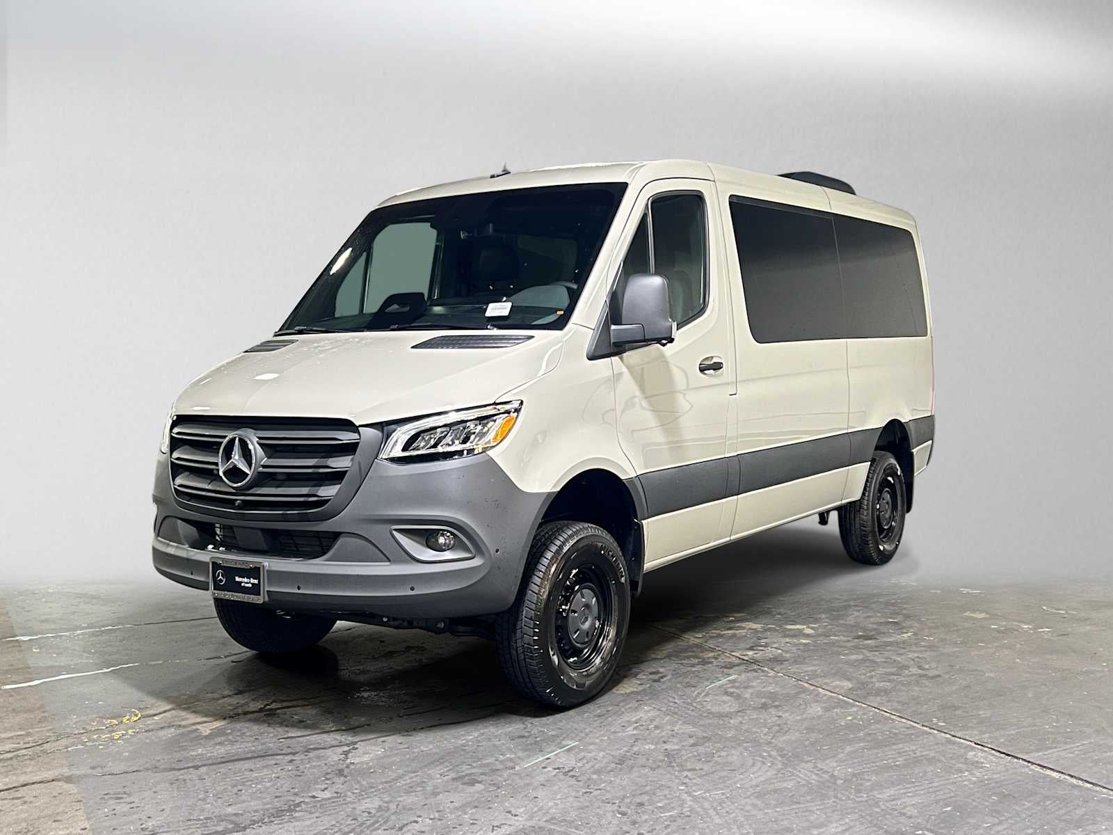 2026 Mercedes-Benz Sprinter Passenger Van 2500 Standard Roof I4 Diesel HO 144 AWD
