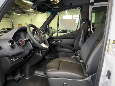 2026 Mercedes-Benz Sprinter Passenger 2500 Standard Roof I4 Diesel HO 144 AWD