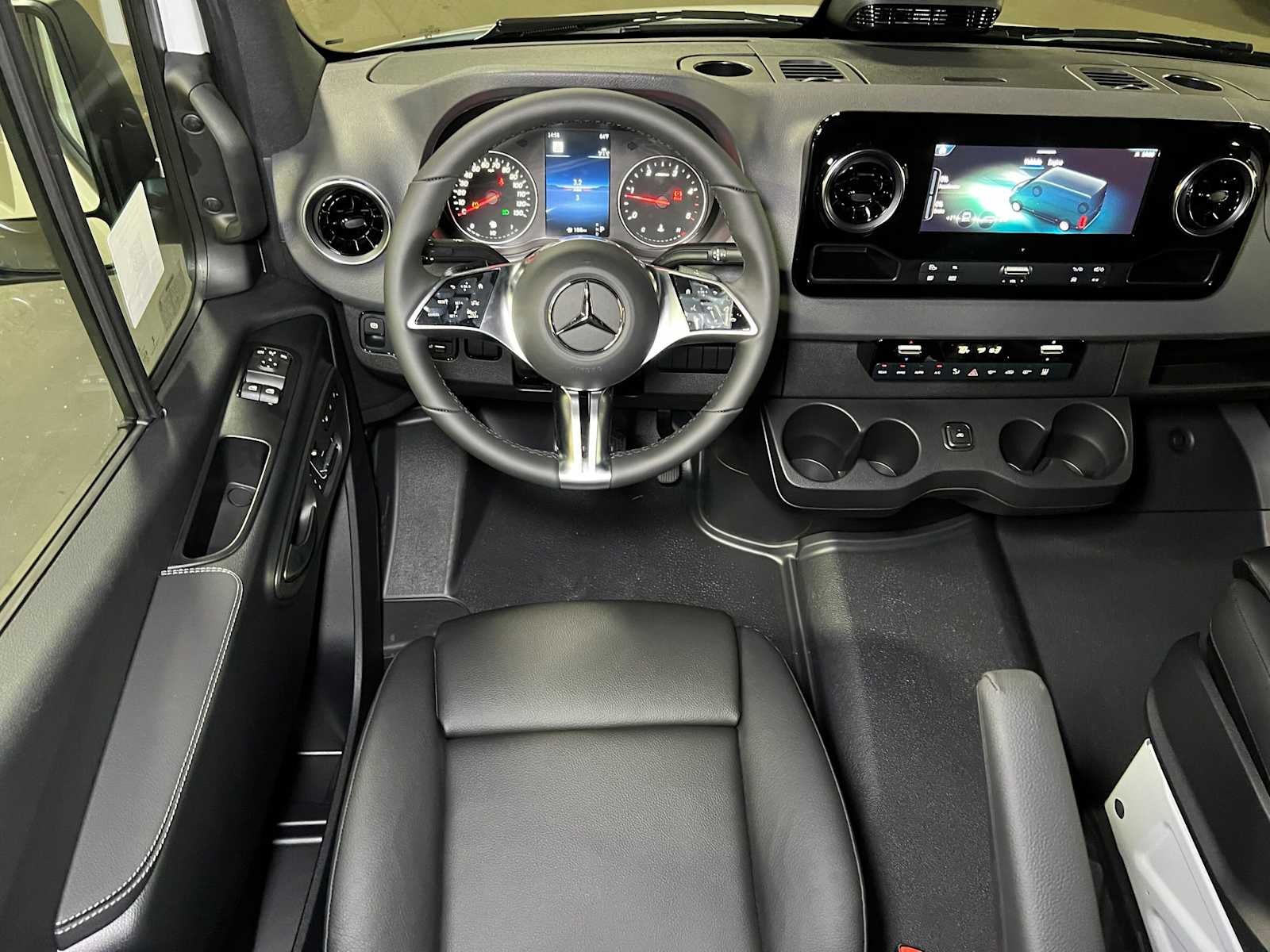 2026 Mercedes-Benz Sprinter Passenger 2500 Standard Roof I4 Diesel HO 144 AWD