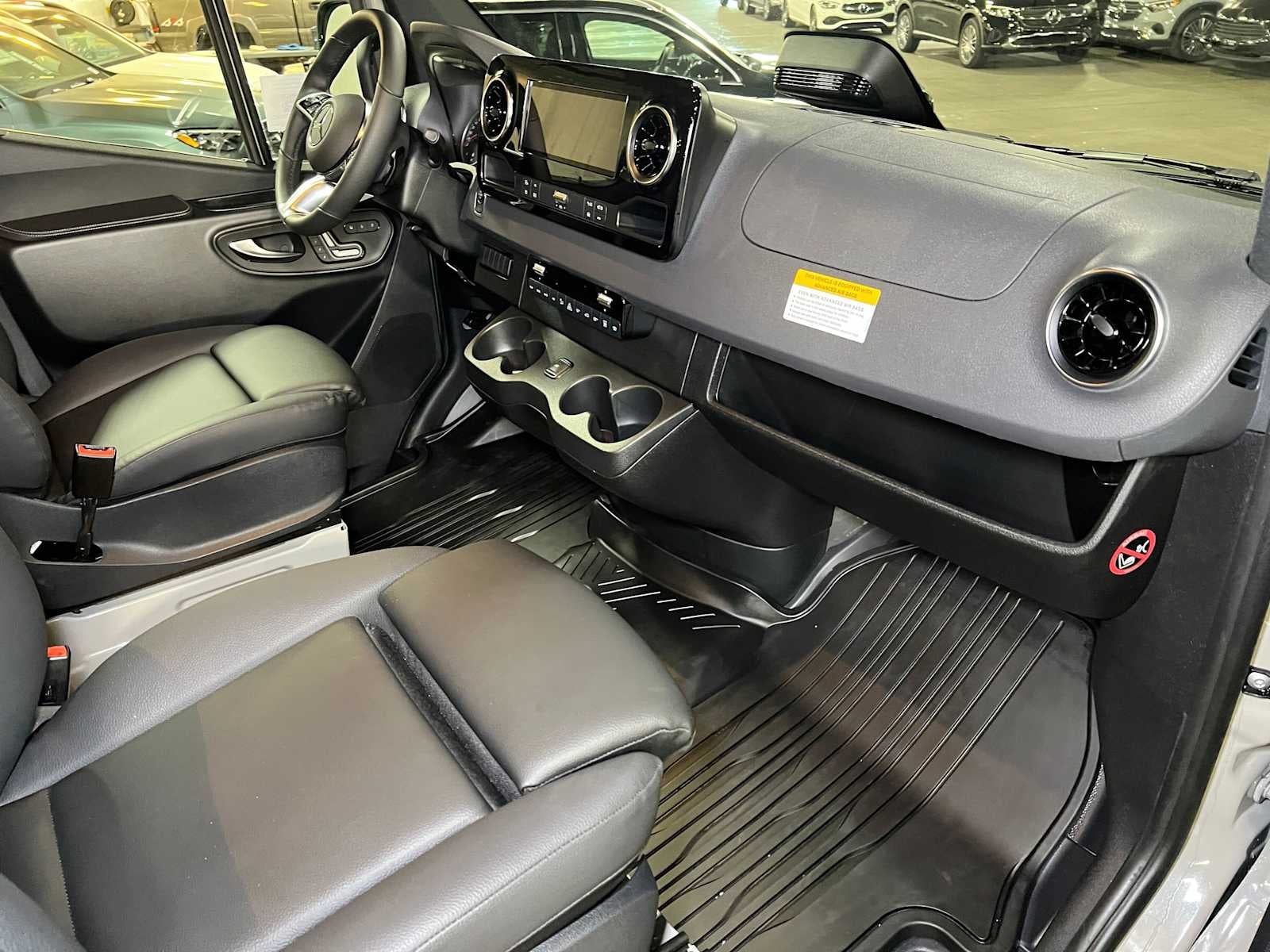 2026 Mercedes-Benz Sprinter Passenger 2500 Standard Roof I4 Diesel HO 144 AWD