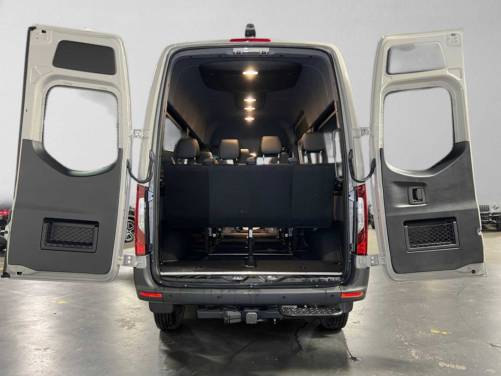 2026 Mercedes-Benz Sprinter Passenger 2500 Standard Roof I4 Diesel HO 144 AWD