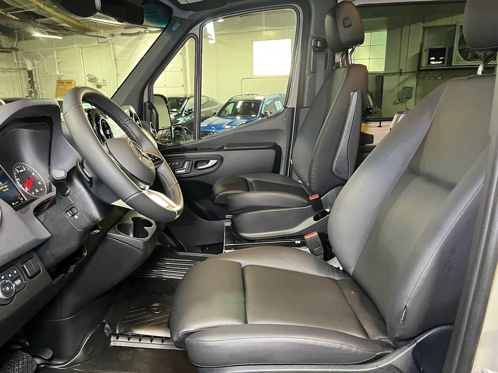 2026 Mercedes-Benz Sprinter Passenger 2500 Standard Roof I4 Diesel HO 144 AWD