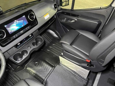 2026 Mercedes-Benz Sprinter Passenger 2500 Standard Roof I4 Diesel HO 144 AWD