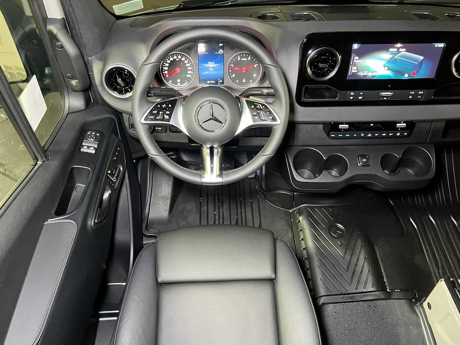 2026 Mercedes-Benz Sprinter Passenger 2500 Standard Roof I4 Diesel HO 144 AWD