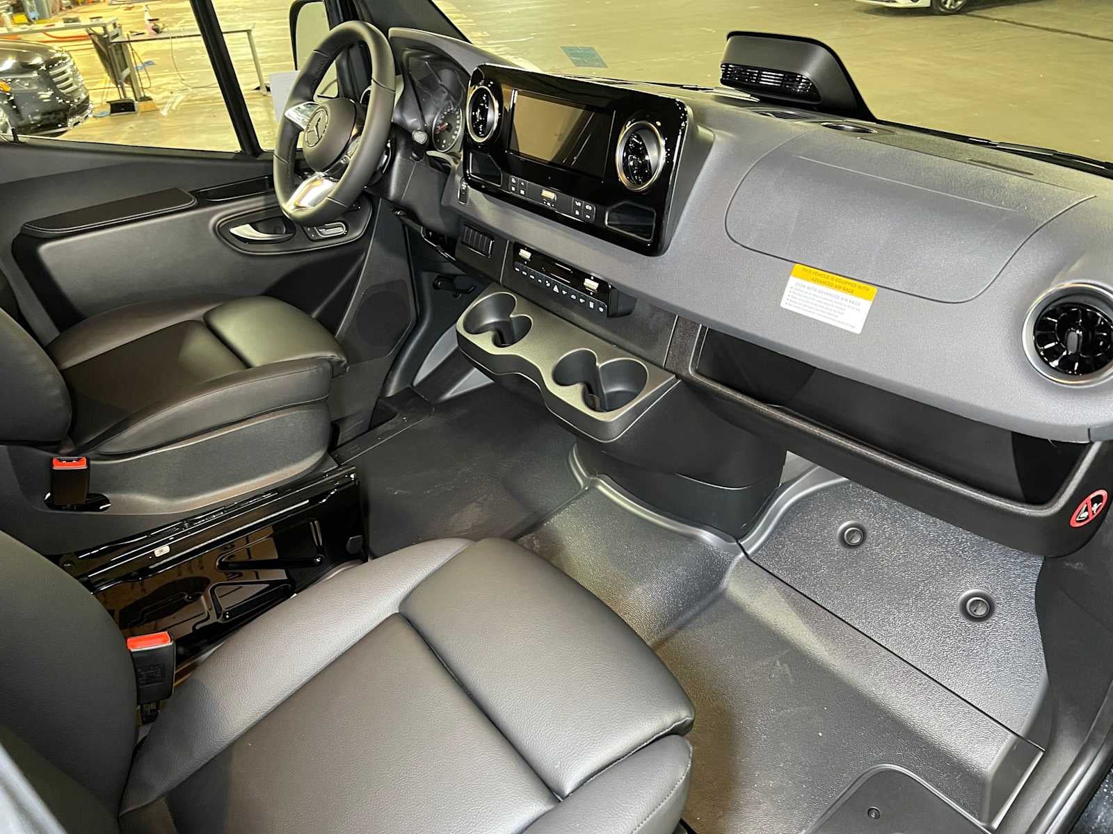 2026 Mercedes-Benz Sprinter Passenger 2500 Standard Roof I4 Diesel HO 144 AWD