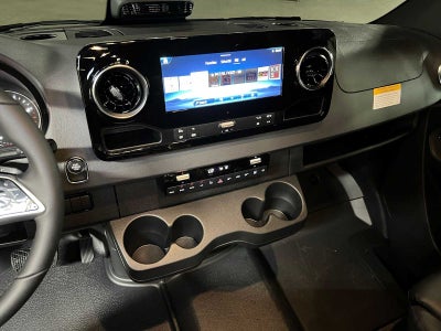 2026 Mercedes-Benz Sprinter Passenger 2500 Standard Roof I4 Diesel HO 144 AWD