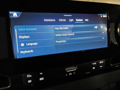 2026 Mercedes-Benz Sprinter Passenger 2500 Standard Roof I4 Diesel HO 144 AWD
