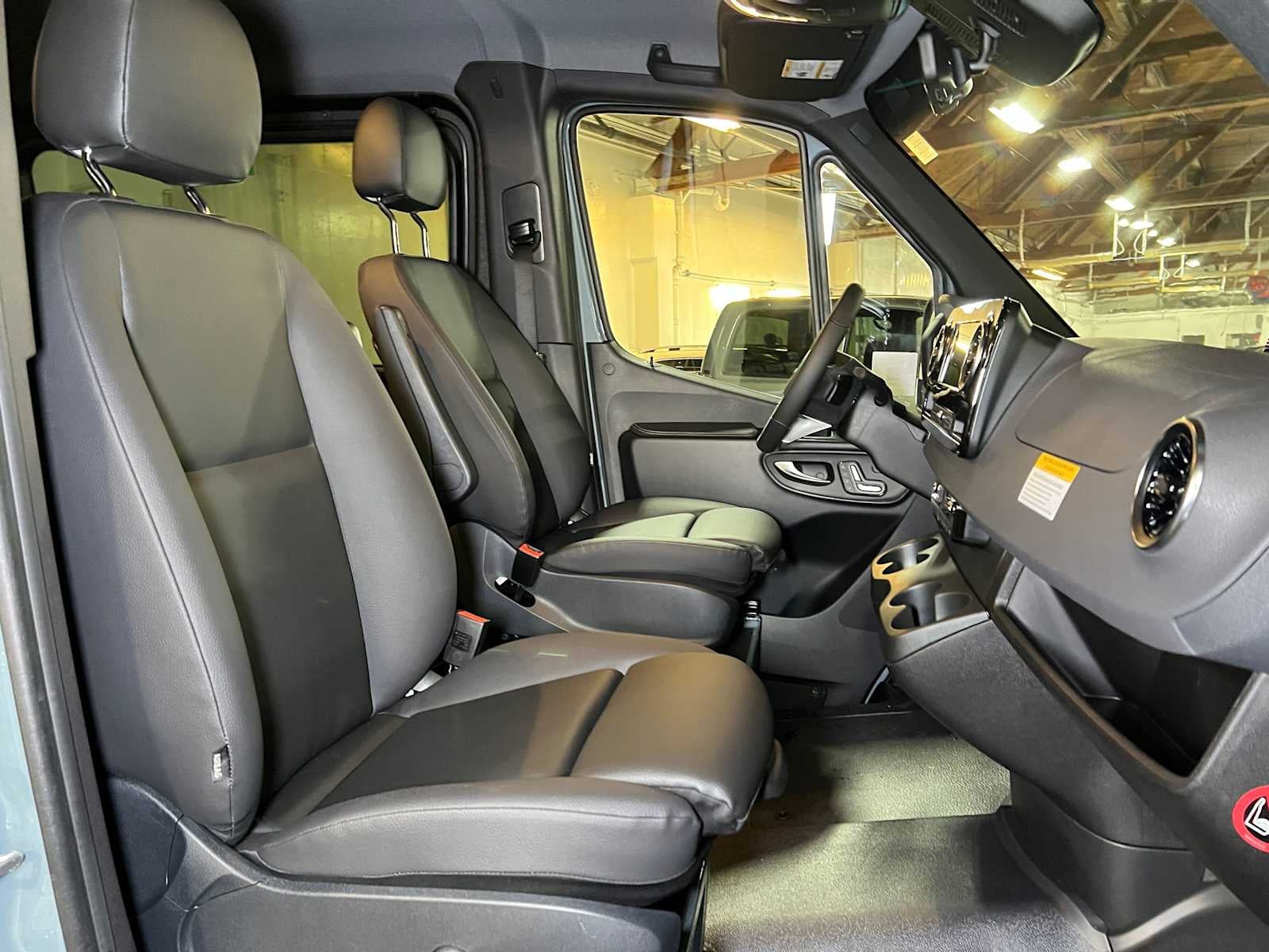 2026 Mercedes-Benz Sprinter Passenger 2500 Standard Roof I4 Diesel HO 144 AWD
