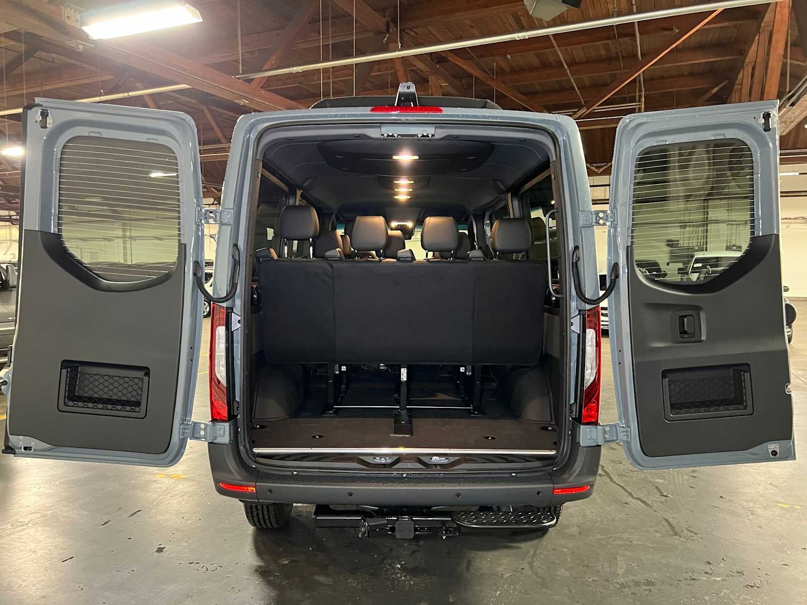 2026 Mercedes-Benz Sprinter Passenger 2500 Standard Roof I4 Diesel HO 144 AWD