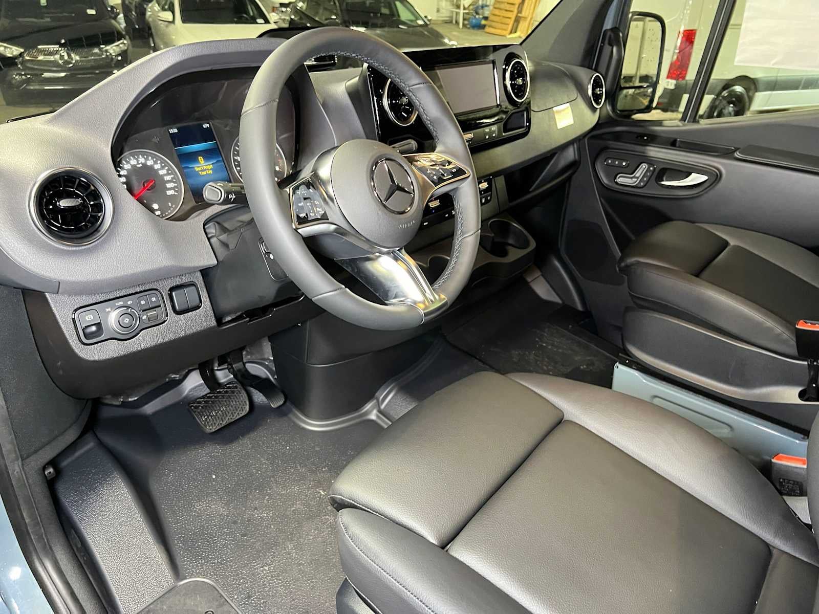 2026 Mercedes-Benz Sprinter Passenger 2500 Standard Roof I4 Diesel HO 144 AWD