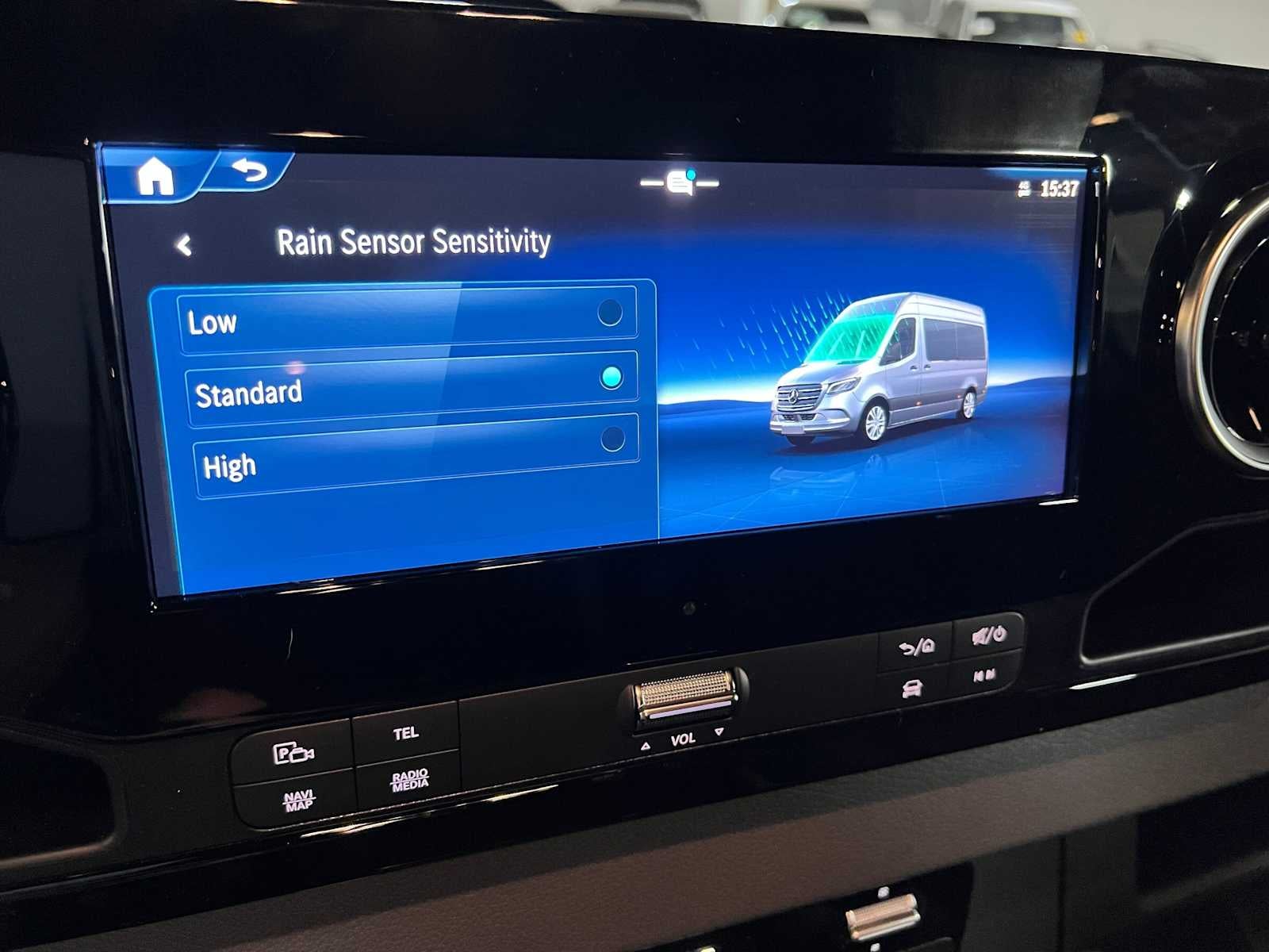2026 Mercedes-Benz Sprinter Passenger 2500 Standard Roof I4 Diesel HO 144 AWD