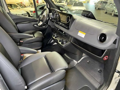 2026 Mercedes-Benz Sprinter Passenger 2500 Standard Roof I4 Diesel HO 144 AWD