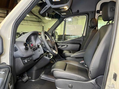 2026 Mercedes-Benz Sprinter Passenger 2500 Standard Roof I4 Diesel HO 144 AWD