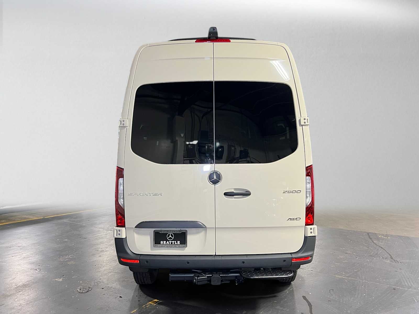 2026 Mercedes-Benz Sprinter Passenger 2500 Standard Roof I4 Diesel HO 144 AWD