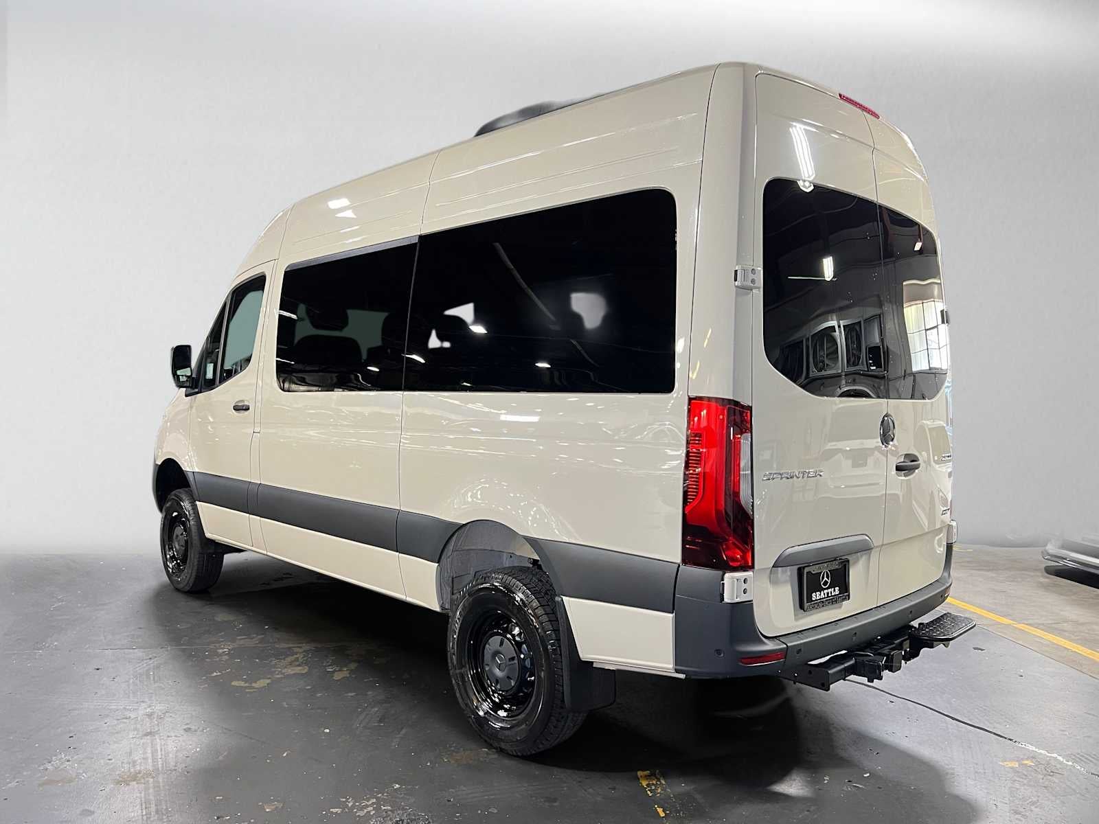 2026 Mercedes-Benz Sprinter Passenger 2500 Standard Roof I4 Diesel HO 144 AWD