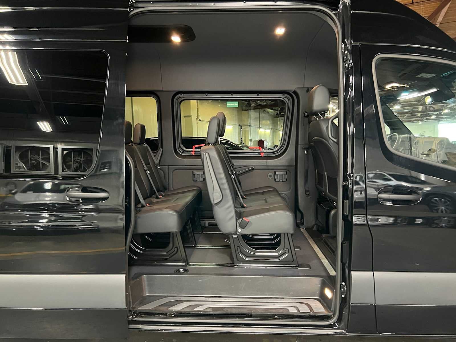 2024 Mercedes-Benz Sprinter Passenger Van 2500 High Roof I4 Diesel HO 170 RWD