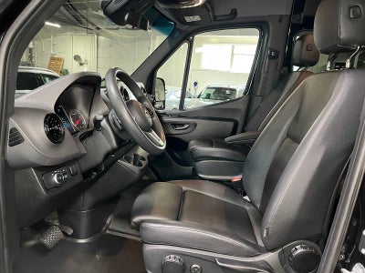 2024 Mercedes-Benz Sprinter Passenger Van 2500 High Roof I4 Diesel HO 170 RWD