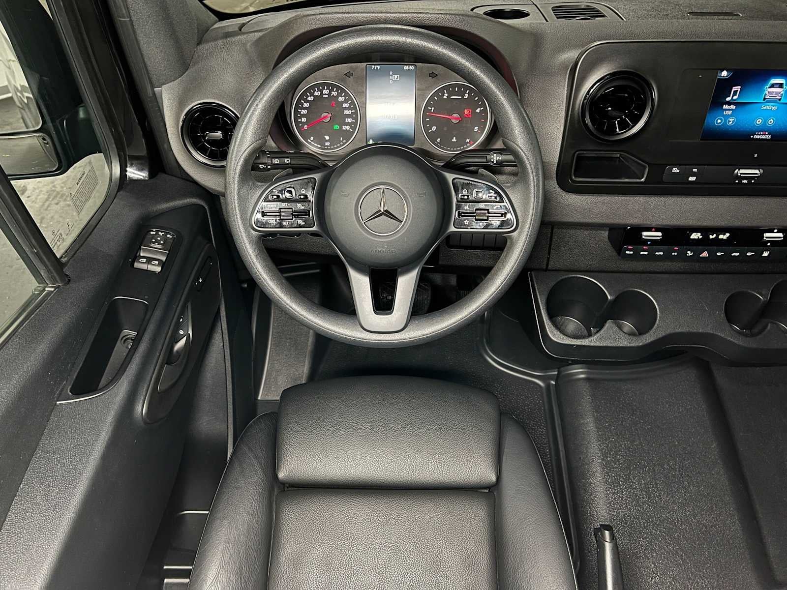 2024 Mercedes-Benz Sprinter Passenger Van 2500 High Roof I4 Diesel HO 170 RWD