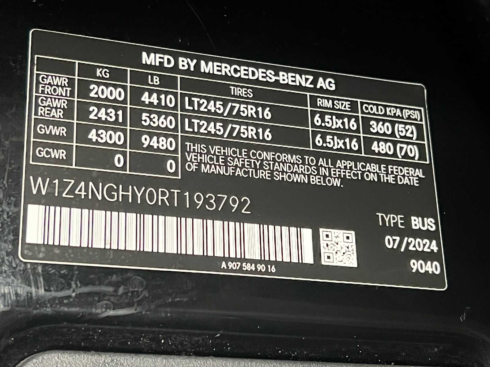 2024 Mercedes-Benz Sprinter Passenger Van 2500 High Roof I4 Diesel HO 170 RWD