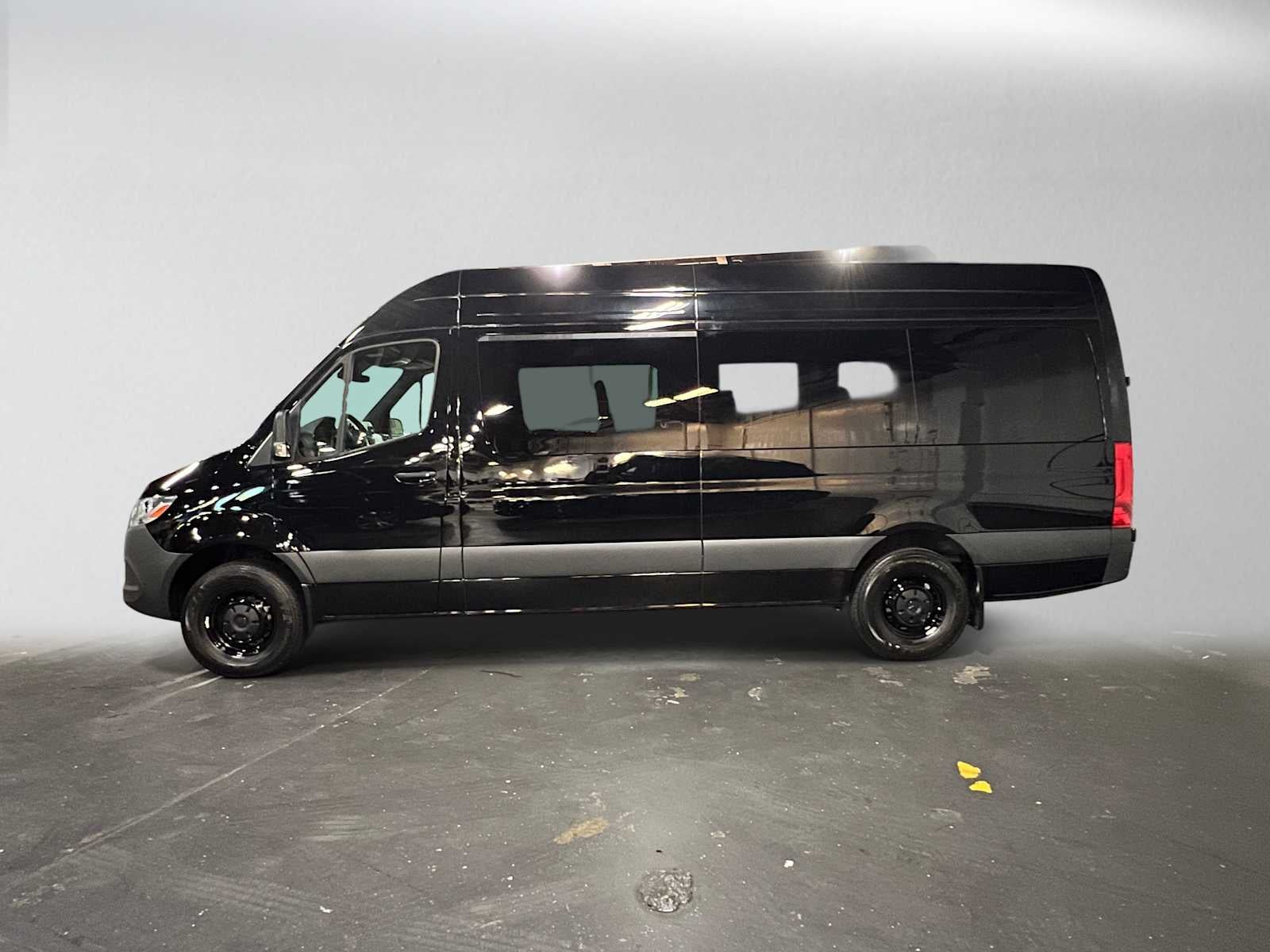 2024 Mercedes-Benz Sprinter Passenger Van 2500 High Roof I4 Diesel HO 170 RWD