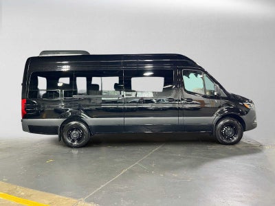 2026 Mercedes-Benz Sprinter Passenger Van 2500 High Roof I4 Diesel HO 170 RWD