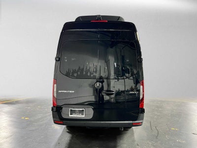 2026 Mercedes-Benz Sprinter Passenger Van 2500 High Roof I4 Diesel HO 170 RWD