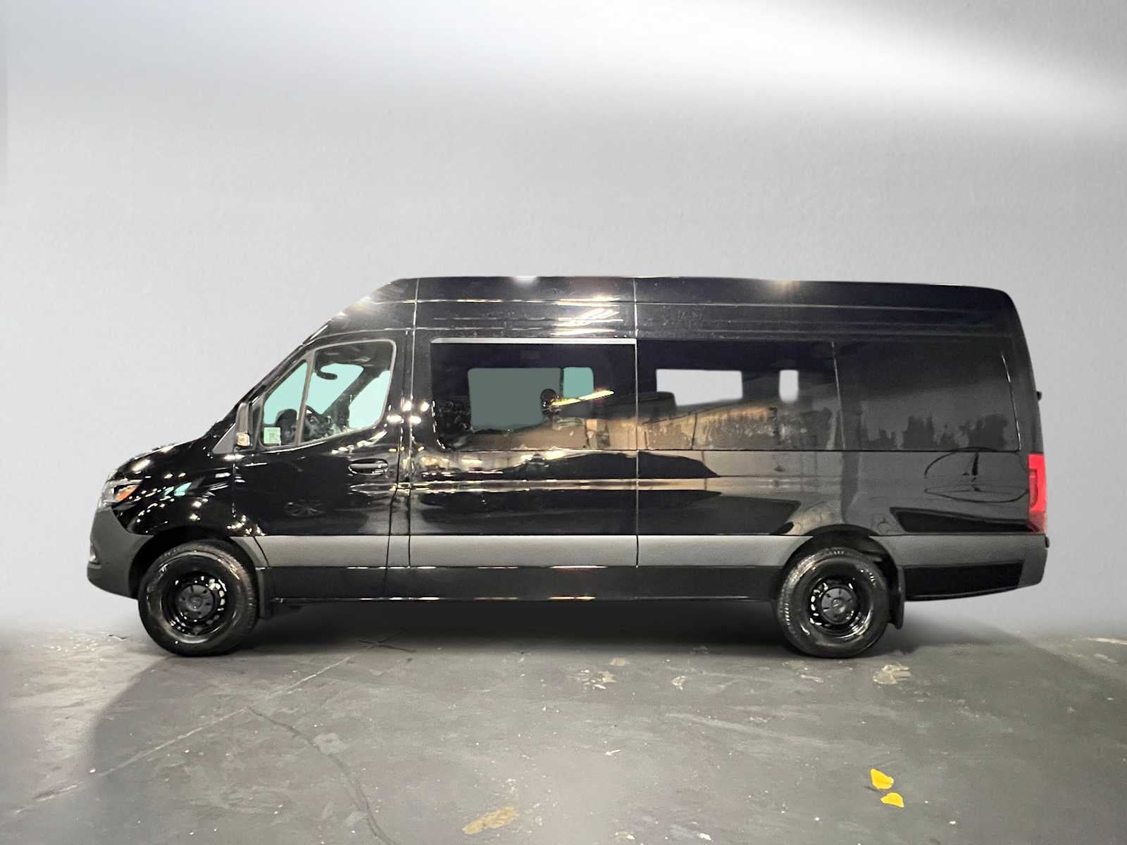 2026 Mercedes-Benz Sprinter Passenger Van 2500 High Roof I4 Diesel HO 170 RWD