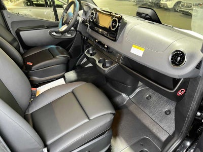 2026 Mercedes-Benz Sprinter Passenger 2500 High Roof I4 Diesel HO 170 RWD