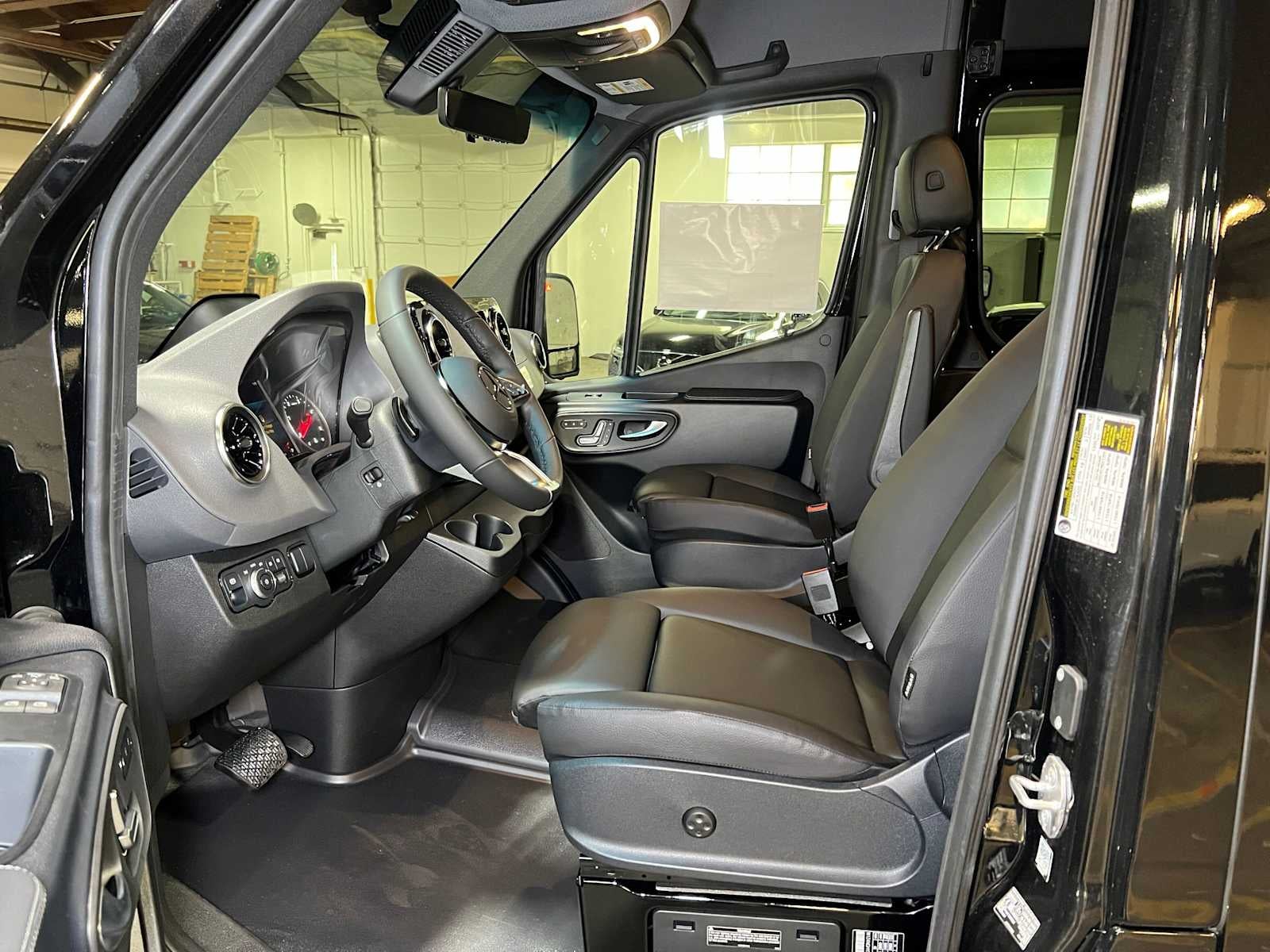 2026 Mercedes-Benz Sprinter Passenger 2500 High Roof I4 Diesel HO 170 RWD