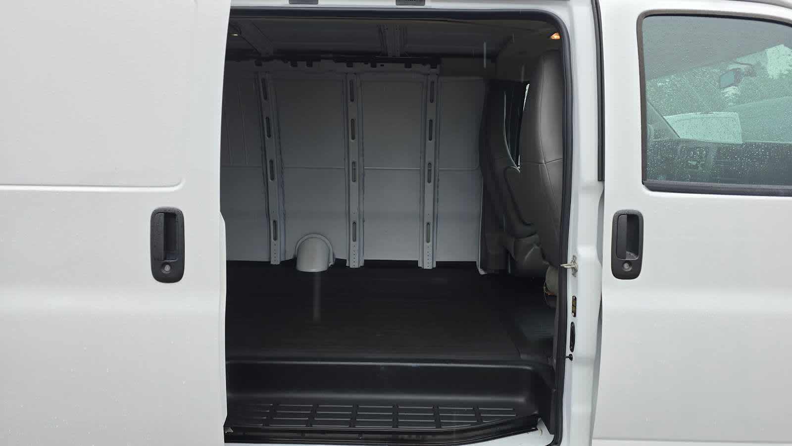 2025 Chevrolet Express Cargo Van RWD 2500 155"