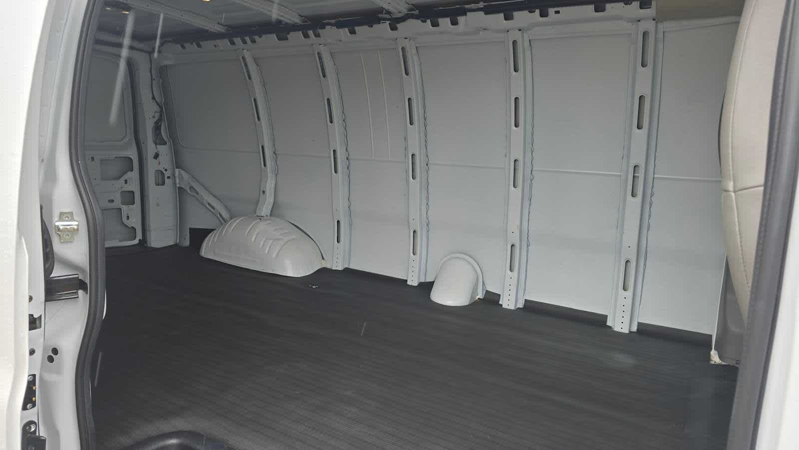 2025 Chevrolet Express Cargo Van RWD 2500 155"